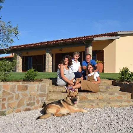 Il Vecchio Mandorlo Vakantieboerderij *