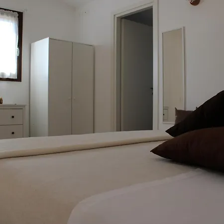 Il Vecchio Mandorlo Lantgård *